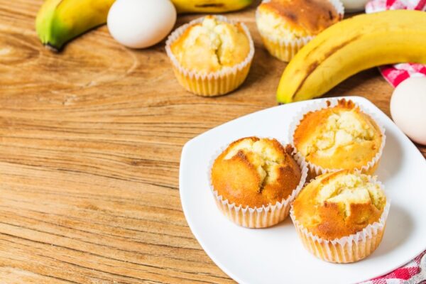 BANANA CUP CAKE